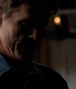 ROSWELL_-_E2X03_SURPRISE_238.jpg