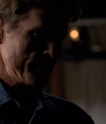 ROSWELL_-_E2X03_SURPRISE_252.jpg