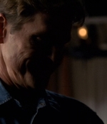 ROSWELL_-_E2X03_SURPRISE_266.jpg