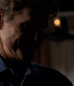 ROSWELL_-_E2X03_SURPRISE_267.jpg