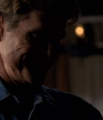 ROSWELL_-_E2X03_SURPRISE_268.jpg