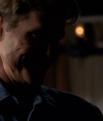 ROSWELL_-_E2X03_SURPRISE_269.jpg