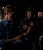 ROSWELL_-_E2X03_SURPRISE_300.jpg