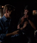 ROSWELL_-_E2X03_SURPRISE_305.jpg