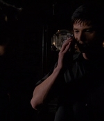 ROSWELL_-_E2X03_SURPRISE_428.jpg