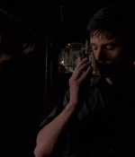 ROSWELL_-_E2X03_SURPRISE_445.jpg