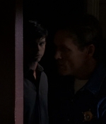 ROSWELL_-_E2X03_SURPRISE_455.jpg