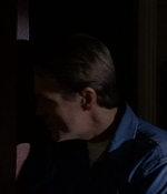 ROSWELL_-_E2X03_SURPRISE_461.jpg