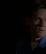 ROSWELL_-_E2X03_SURPRISE_479.jpg