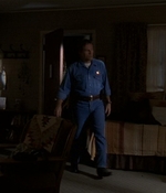 ROSWELL_-_E2X03_SURPRISE_483.jpg