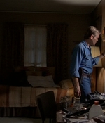ROSWELL_-_E2X03_SURPRISE_504.jpg