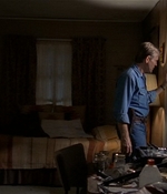 ROSWELL_-_E2X03_SURPRISE_505.jpg