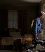 ROSWELL_-_E2X03_SURPRISE_508.jpg