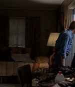 ROSWELL_-_E2X03_SURPRISE_513.jpg