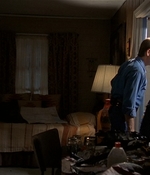 ROSWELL_-_E2X03_SURPRISE_521.jpg