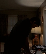 ROSWELL_-_E2X03_SURPRISE_570.jpg