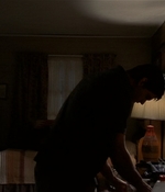 ROSWELL_-_E2X03_SURPRISE_573.jpg