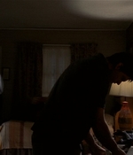 ROSWELL_-_E2X03_SURPRISE_574.jpg