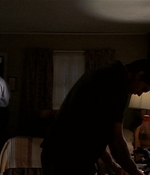 ROSWELL_-_E2X03_SURPRISE_576.jpg