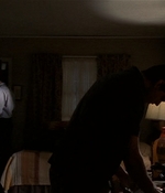 ROSWELL_-_E2X03_SURPRISE_577.jpg