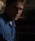 ROSWELL_-_E2X03_SURPRISE_578.jpg