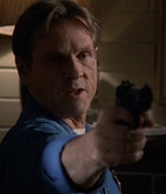 ROSWELL_-_E2X03_SURPRISE_592.jpg