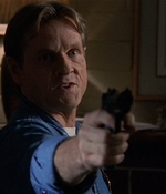 ROSWELL_-_E2X03_SURPRISE_599.jpg