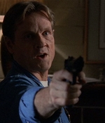 ROSWELL_-_E2X03_SURPRISE_600.jpg