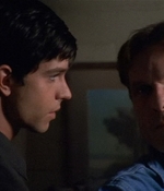 ROSWELL_-_E2X03_SURPRISE_613.jpg