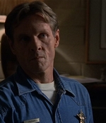 ROSWELL_-_E2X03_SURPRISE_615.jpg