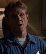 ROSWELL_-_E2X03_SURPRISE_633.jpg