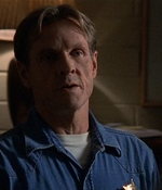 ROSWELL_-_E2X03_SURPRISE_634.jpg