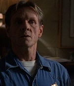 ROSWELL_-_E2X03_SURPRISE_642.jpg