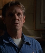 ROSWELL_-_E2X03_SURPRISE_655.jpg