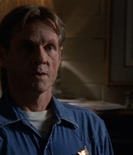 ROSWELL_-_E2X03_SURPRISE_667.jpg
