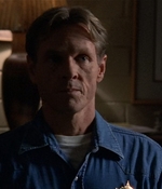 ROSWELL_-_E2X03_SURPRISE_671.jpg