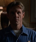ROSWELL_-_E2X03_SURPRISE_672.jpg