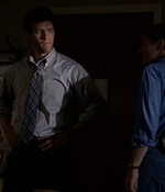 ROSWELL_-_E2X03_SURPRISE_688.jpg