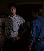 ROSWELL_-_E2X03_SURPRISE_695.jpg