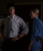 ROSWELL_-_E2X03_SURPRISE_720.jpg