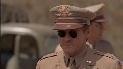 ROSWELL_-_E2X04_SUMMER_OF_47_0357.jpg