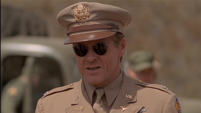 ROSWELL_-_E2X04_SUMMER_OF_47_0395.jpg