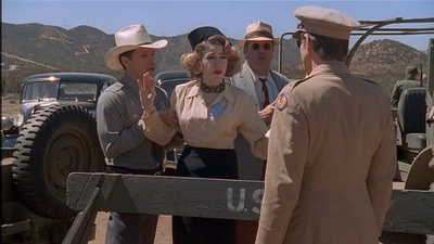 ROSWELL_-_E2X04_SUMMER_OF_47_0410.jpg