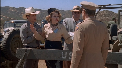 ROSWELL_-_E2X04_SUMMER_OF_47_0420.jpg