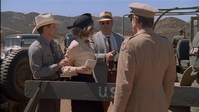 ROSWELL_-_E2X04_SUMMER_OF_47_0429.jpg