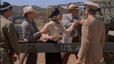 ROSWELL_-_E2X04_SUMMER_OF_47_0450.jpg