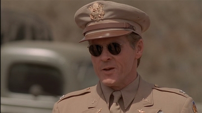 ROSWELL_-_E2X04_SUMMER_OF_47_0463.jpg