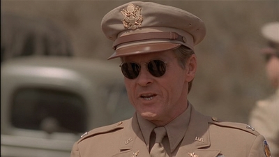 ROSWELL_-_E2X04_SUMMER_OF_47_0465.jpg