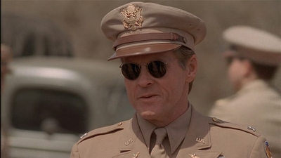 ROSWELL_-_E2X04_SUMMER_OF_47_0467.jpg