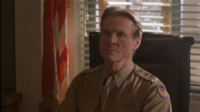 ROSWELL_-_E2X04_SUMMER_OF_47_0510.jpg